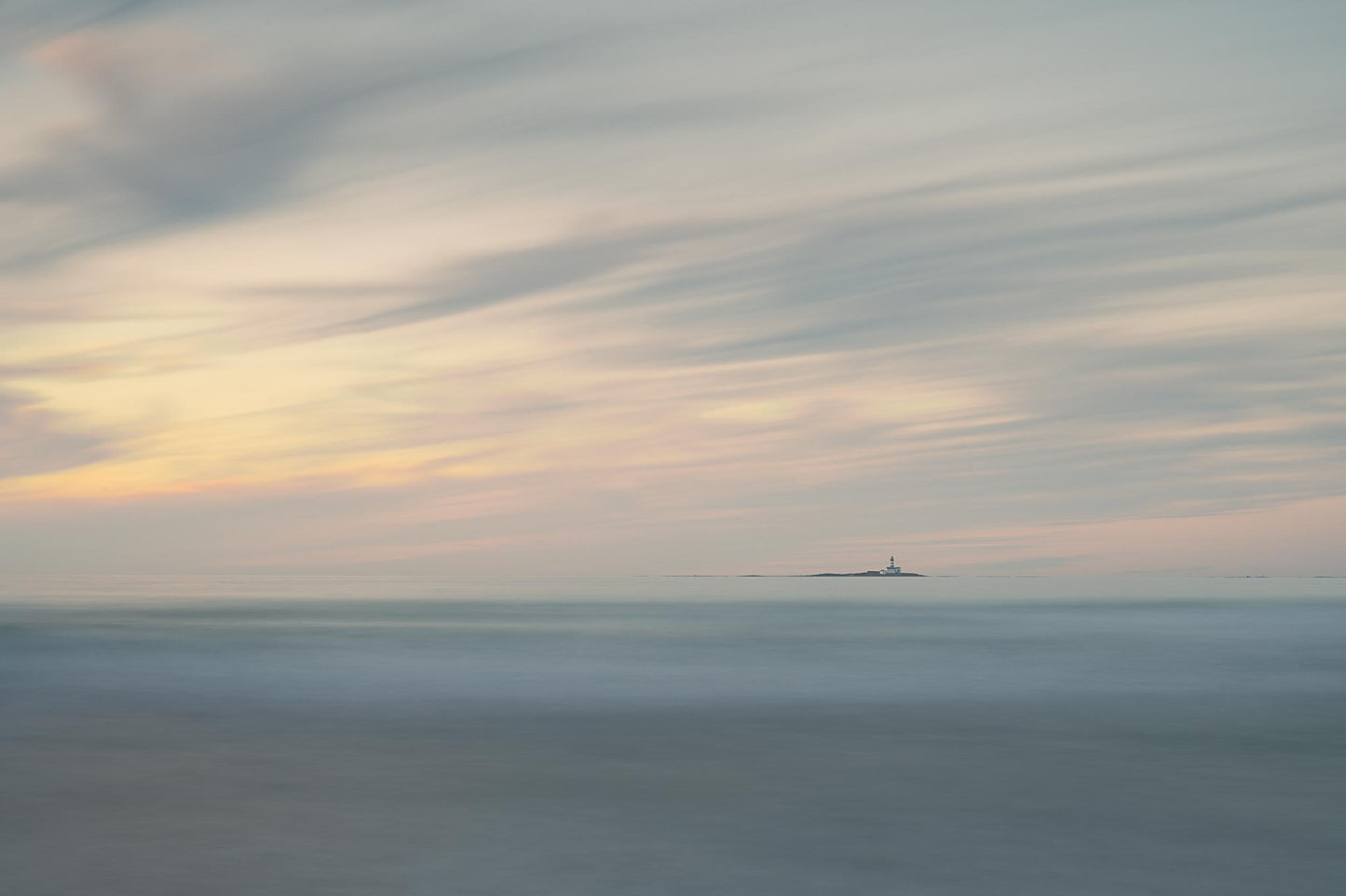 Minimalistic lighthouse I