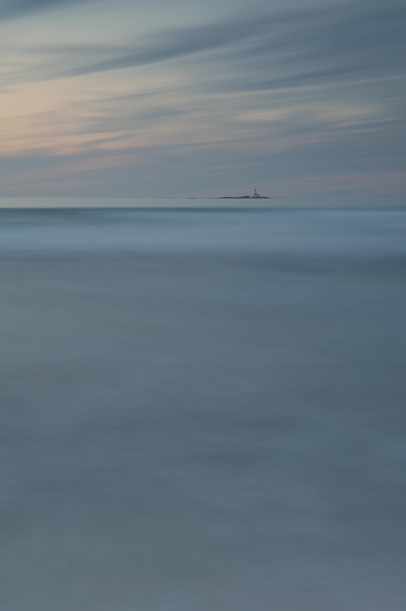 Minimalistic lighthouse III